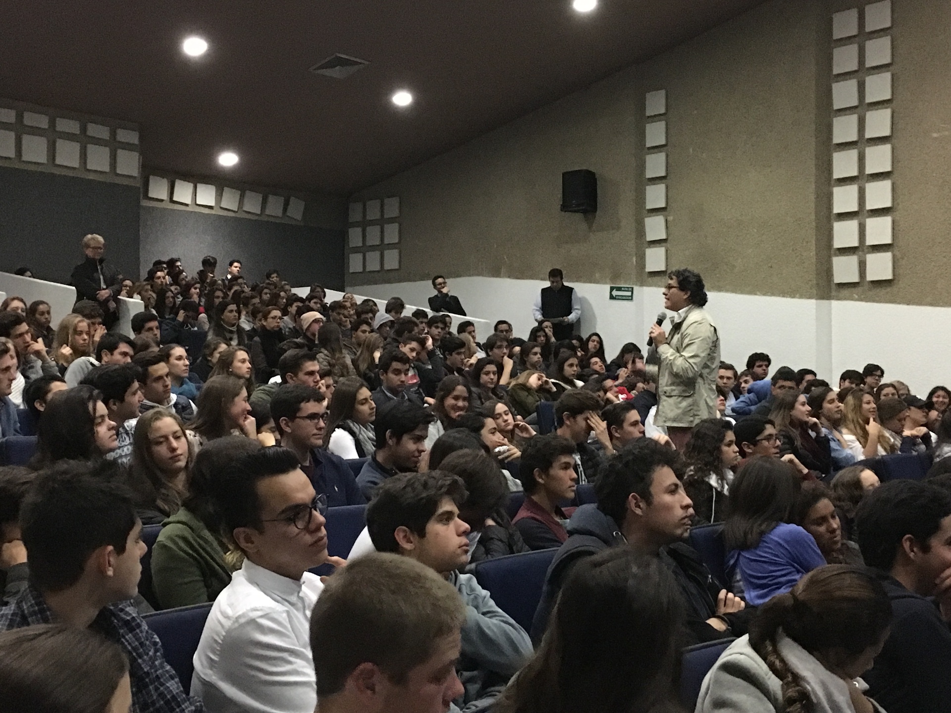 Agustín Mier y Terán durante una conferencia — Conferencia 1